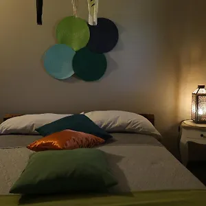 Affittacamere La Stanza Dei Colori Aci Bonaccorsi